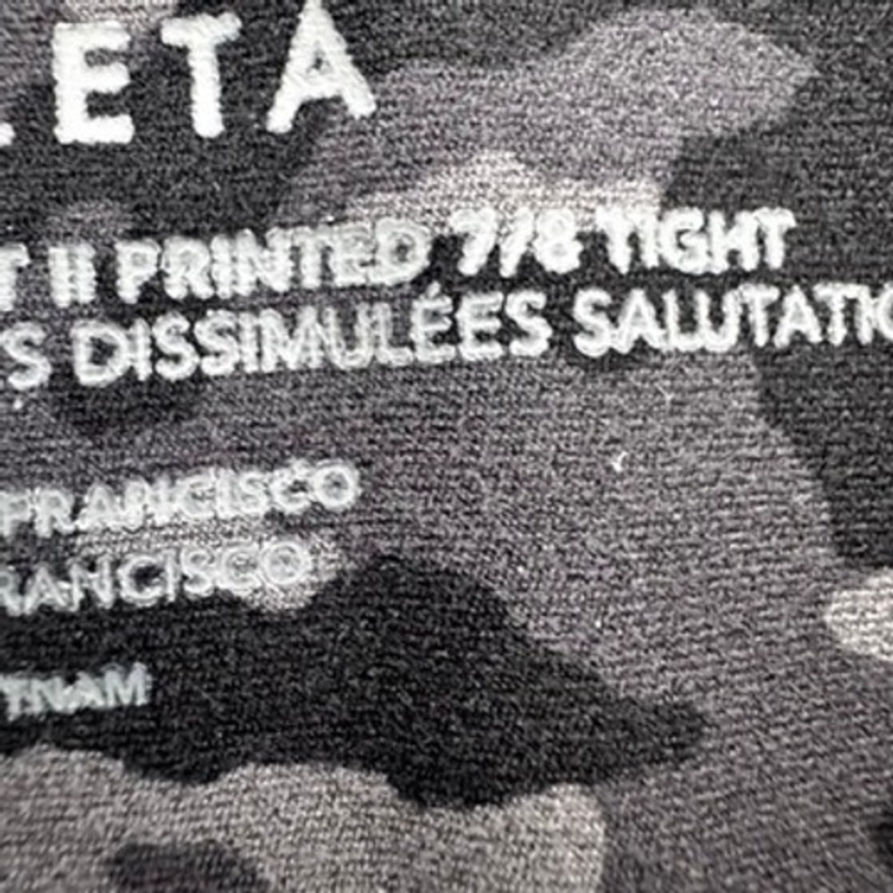 Athleta Salutation Stash Pocket II‎ Printed 7/8 Tight Camo Leggings Grey Black M - Picture 5 of 15